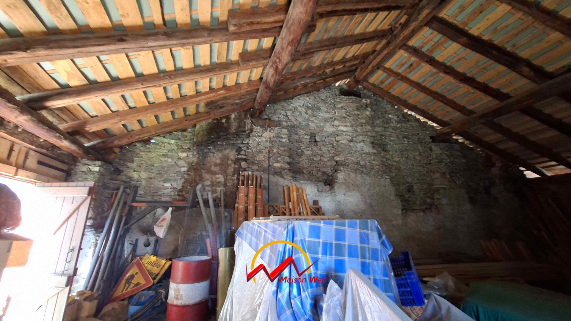 Immagine per Terratetto da ristrutturare + rustico e autorimessa